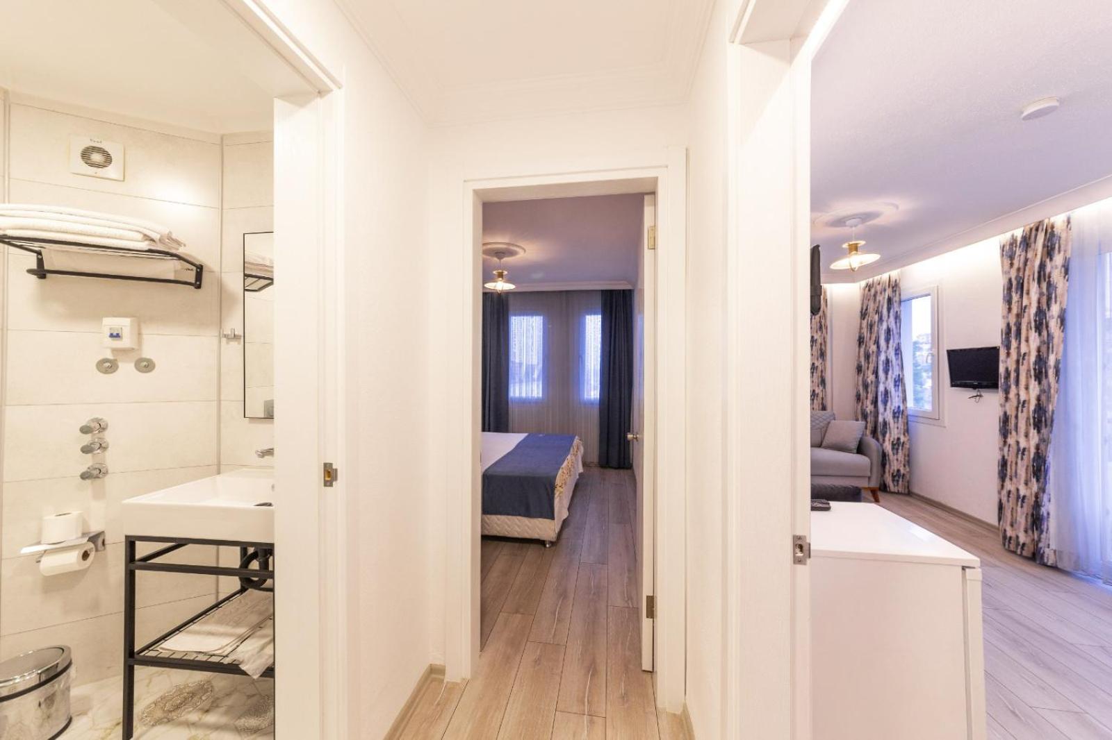 Oezguem Suite Otel Datca Bagian luar foto