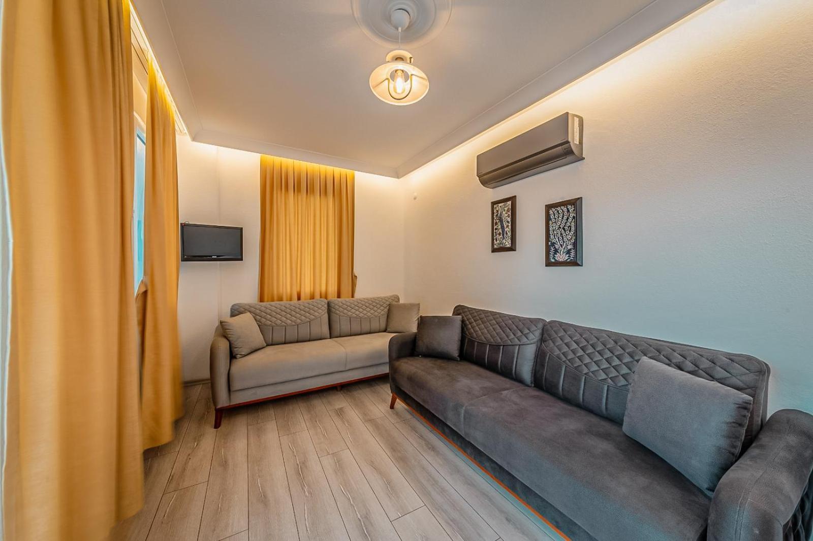 Oezguem Suite Otel Datca Bagian luar foto