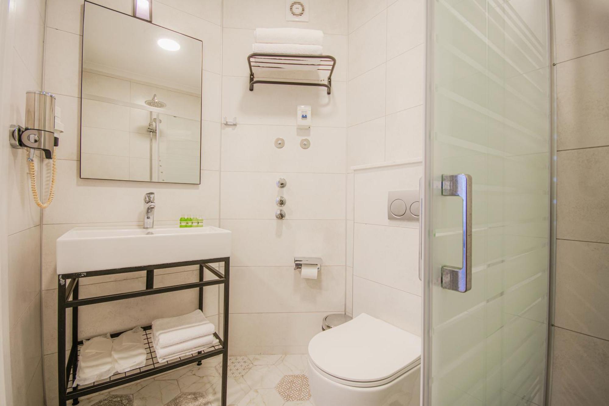 Oezguem Suite Otel Datca Bagian luar foto